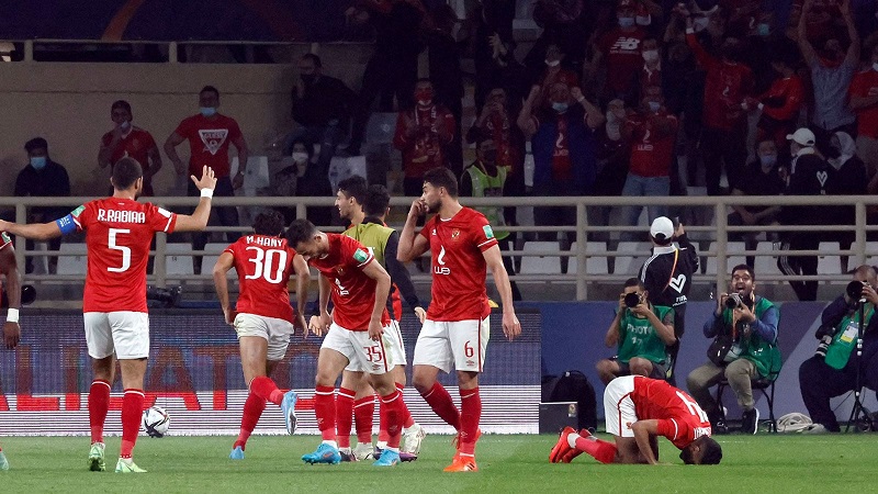 مفاجأة مدوية في تشكيل الأهلي أمام الهلال السعودي في كأس العالم للأندية